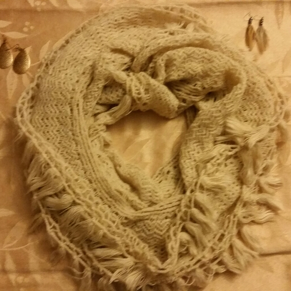 Scarf, infinity scarf